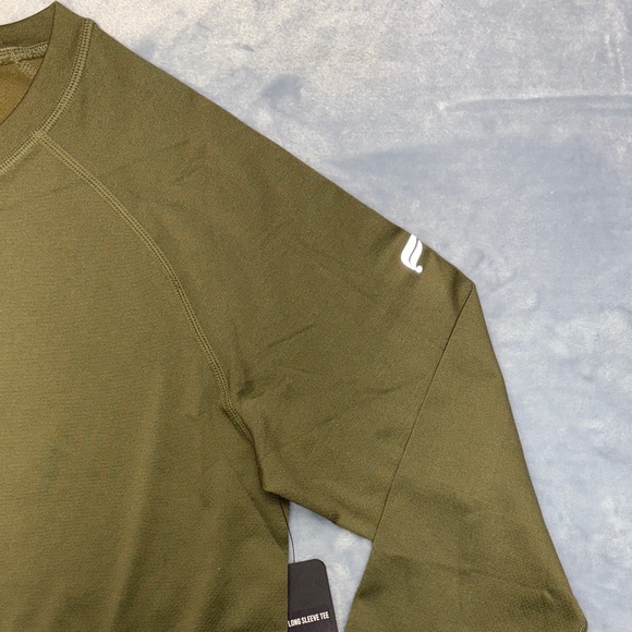 Fabletics Men's Long Sleeve Training Tee in Olive - Picture 4 of 5